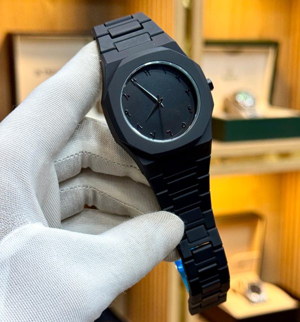 Black Aura Quartz Watch – Lightweight Design, Butterfly Lock, Premium Quality & Finish – Best Quality Analog Watch For Boys – Watch For Men | Black Color Watch – With Random Box