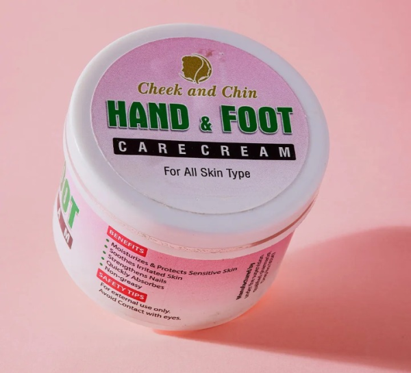 Hand & Foot Care Cream – Deep Moisturizing And Nourishing Formula For Dry, Sensitive Skin Protection And Softness (100 Gram)